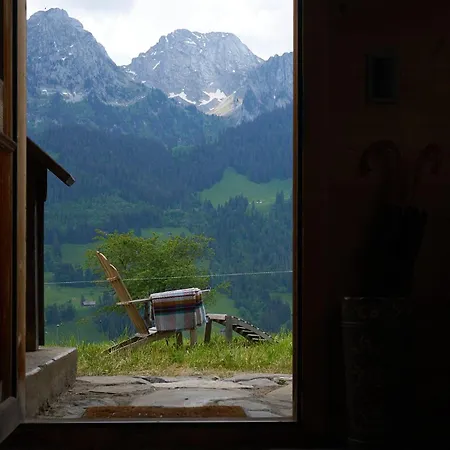 Renovated On Of The Picturesque Village Rougemont