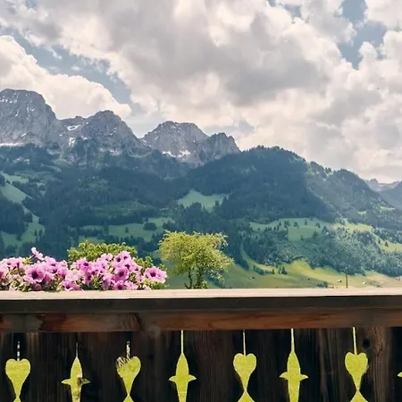 Renovated On Of The Picturesque Village Holiday home