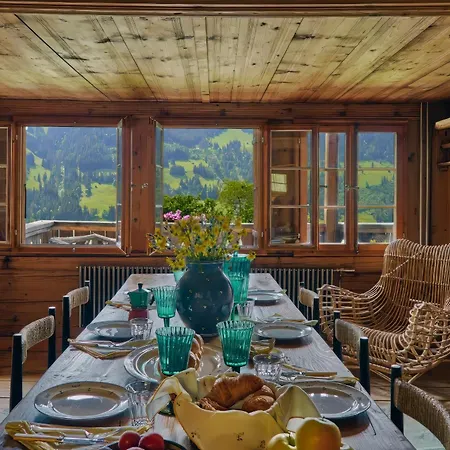 Prázdninový dům Renovated On Of The Picturesque Village Rougemont