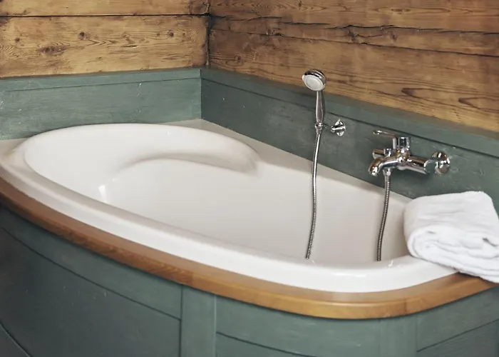 Renovated On Of The Picturesque Village Rougemont