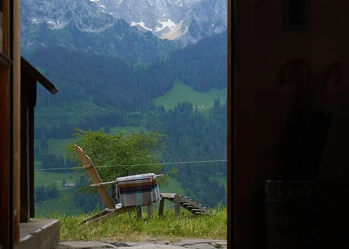 Renovated On Of The Picturesque Village Rougemont